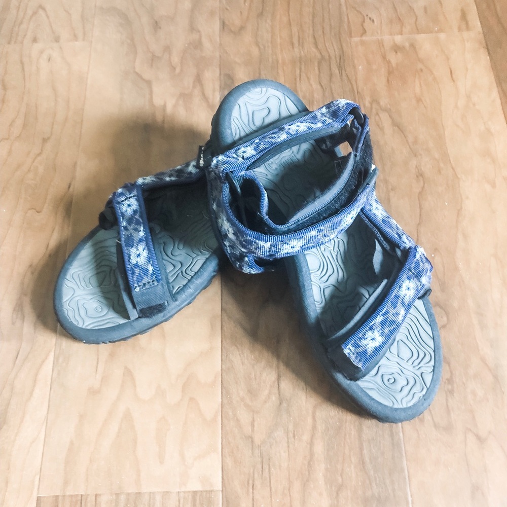 Classic women's Teva sandals